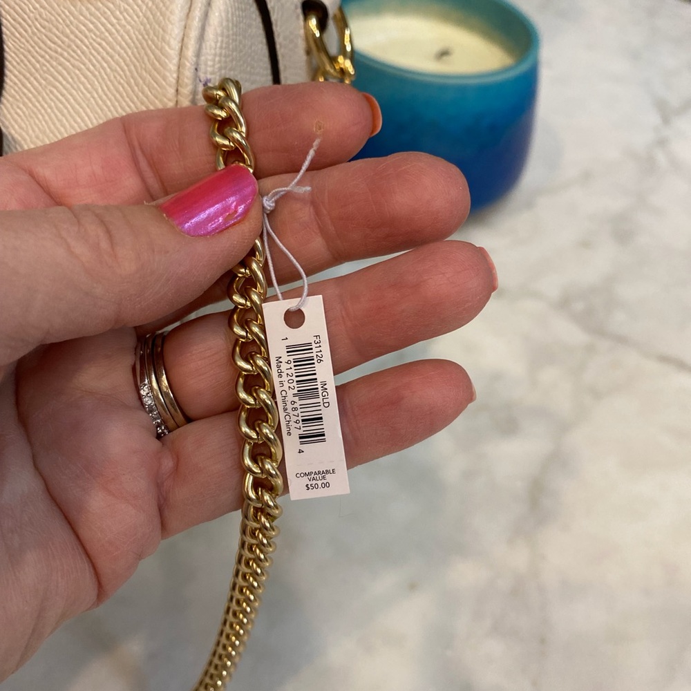 COACH MINI BENNETT SATCHEL!π€ - Picture 5 of 10